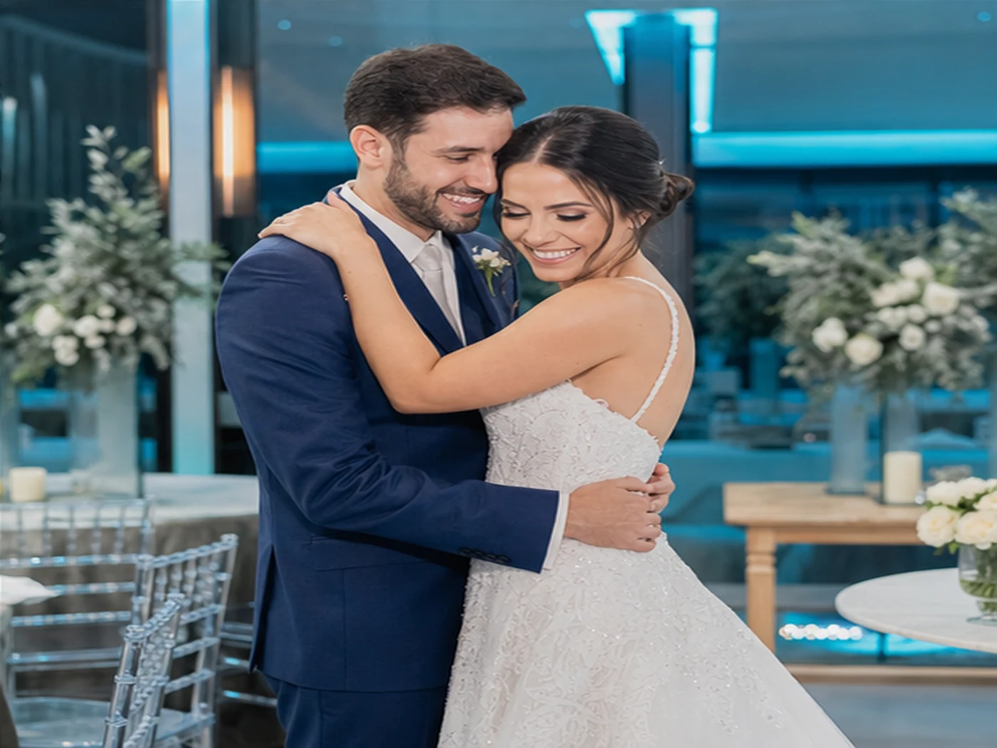 Noivos em uma recepção de casamento